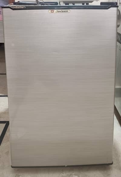 Dawalance Refrigerator - Sliver and Black