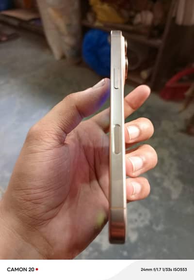 Apple iPhone 16 Pro