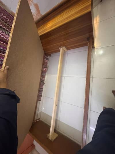 6x4 ft wooden bed for sale — single bed se thora bara size.