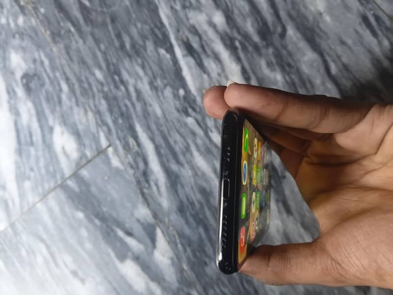 iphone 11 pro 3