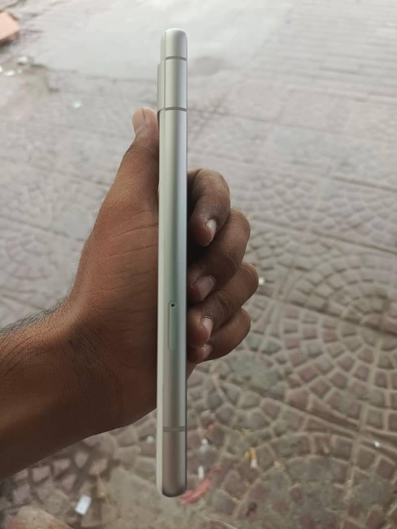 Google Pixel 7a 3