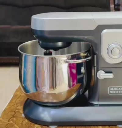 new stand mixer just box open 1 time used