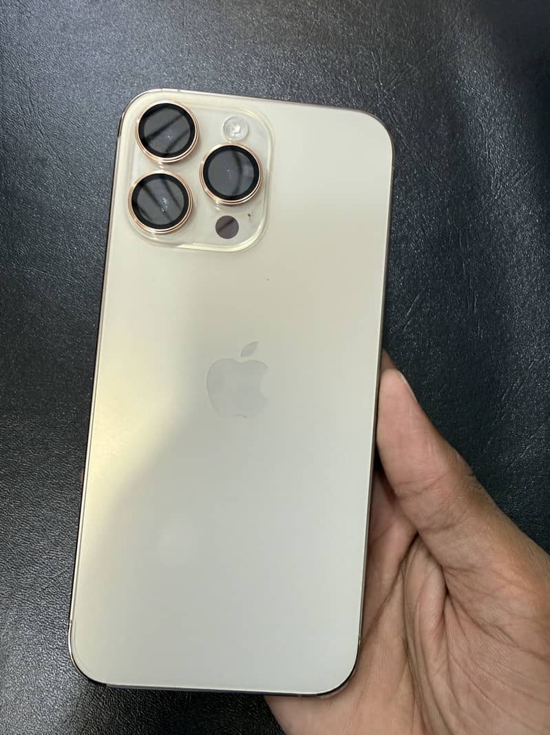 Apple iPhone 14 Pro Max 0