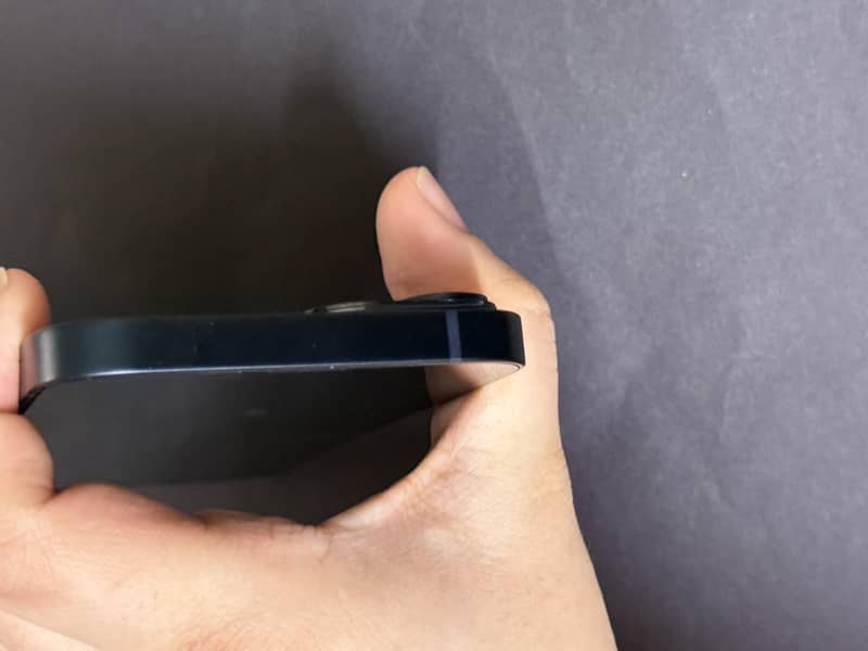 Apple iPhone 14 3