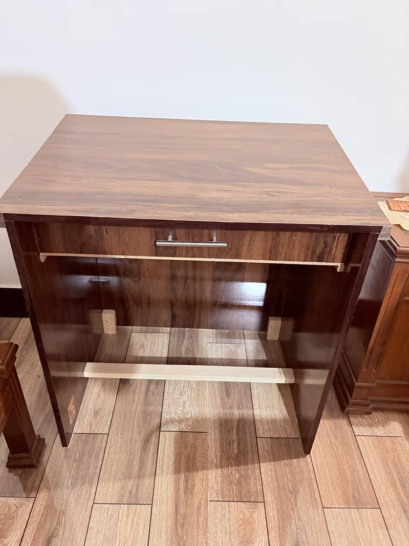 Gaming PC Table 0