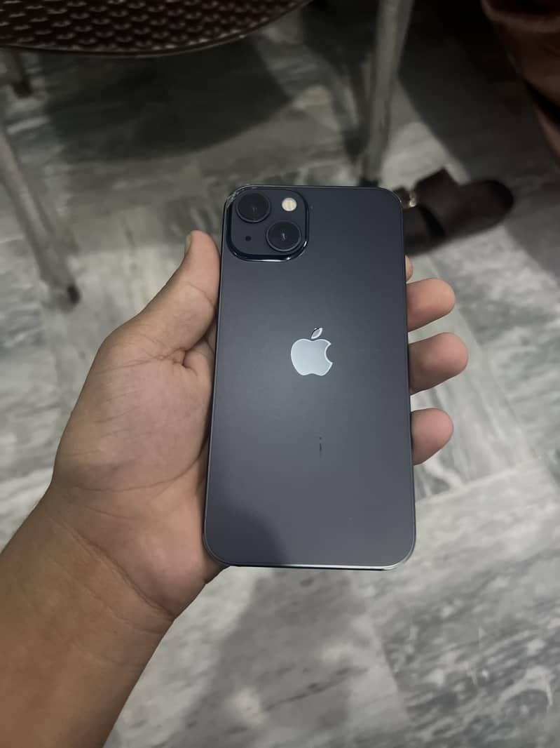 Apple iPhone 13 1