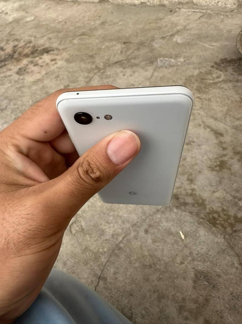 Google Pixel 3 4