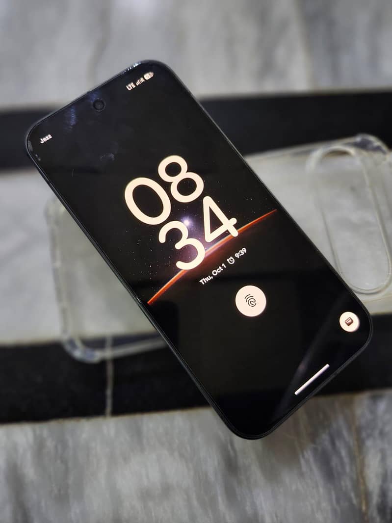 Google Pixel 10 4