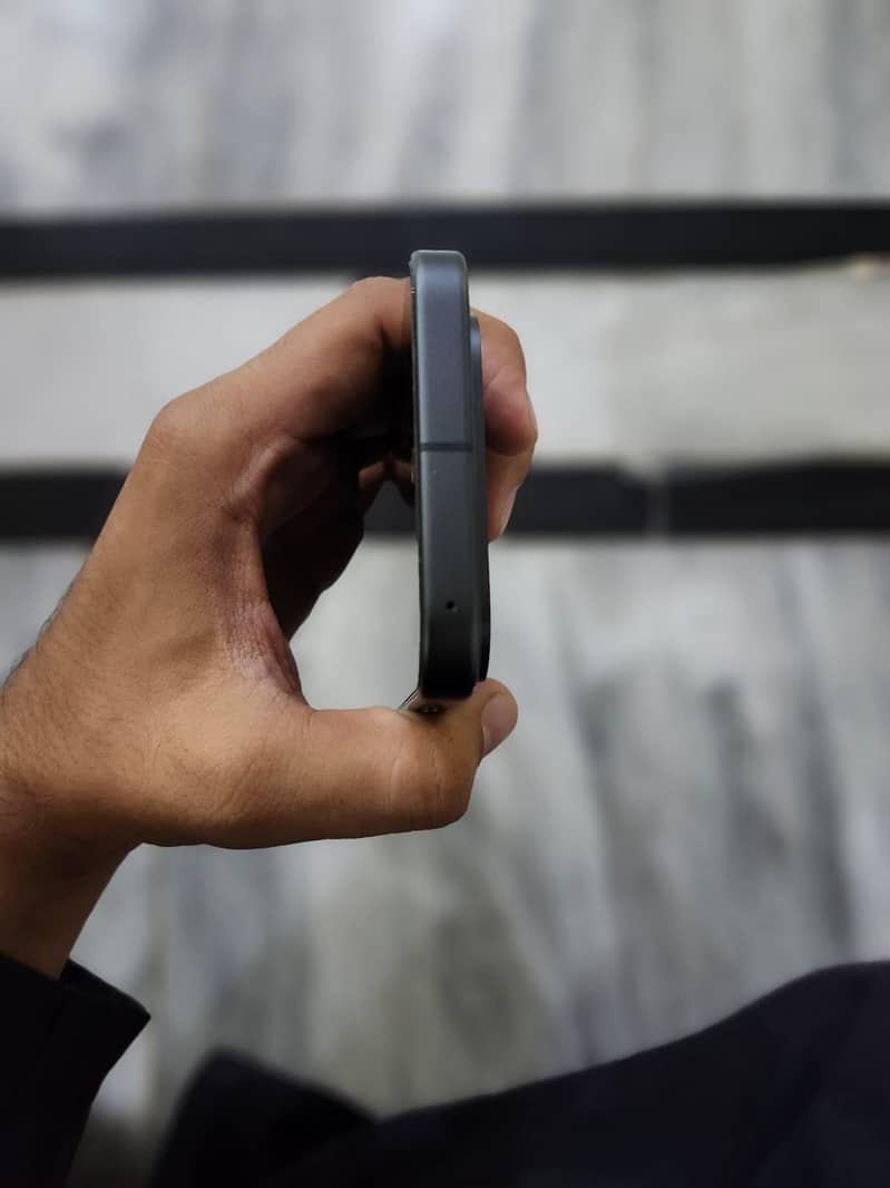 Google Pixel 10 5