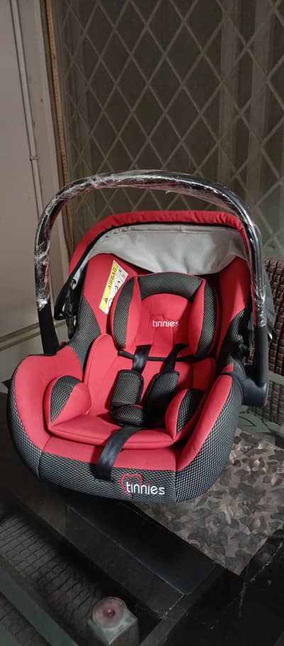 car seat +carry cot