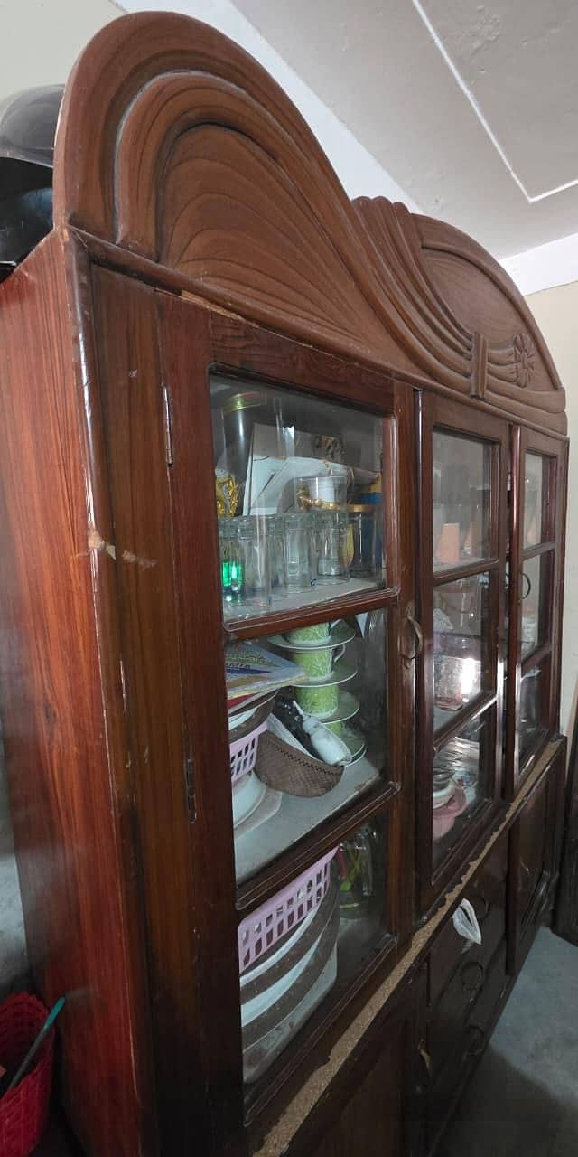 Dressing Table and Showcase 4