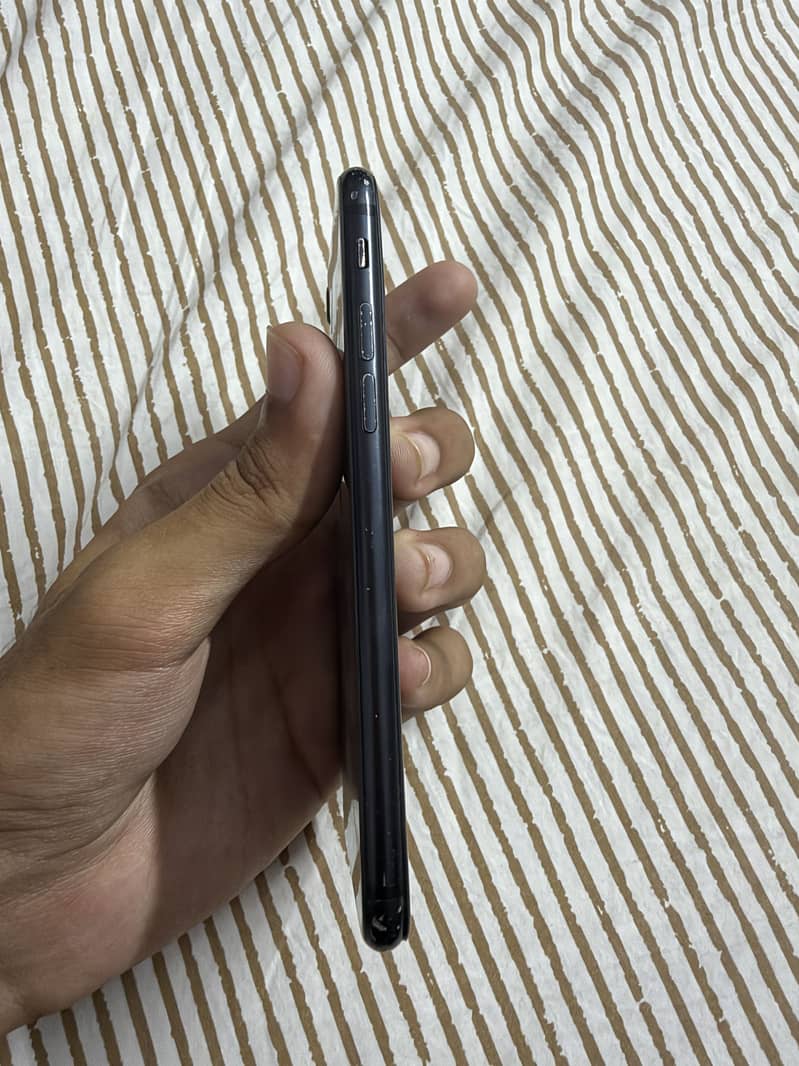 Apple iPhone SE 3