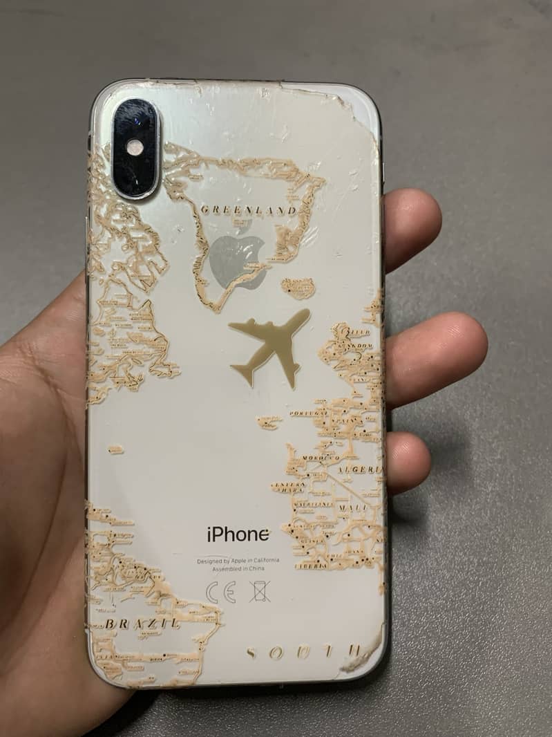 Apple iPhone Xs 1