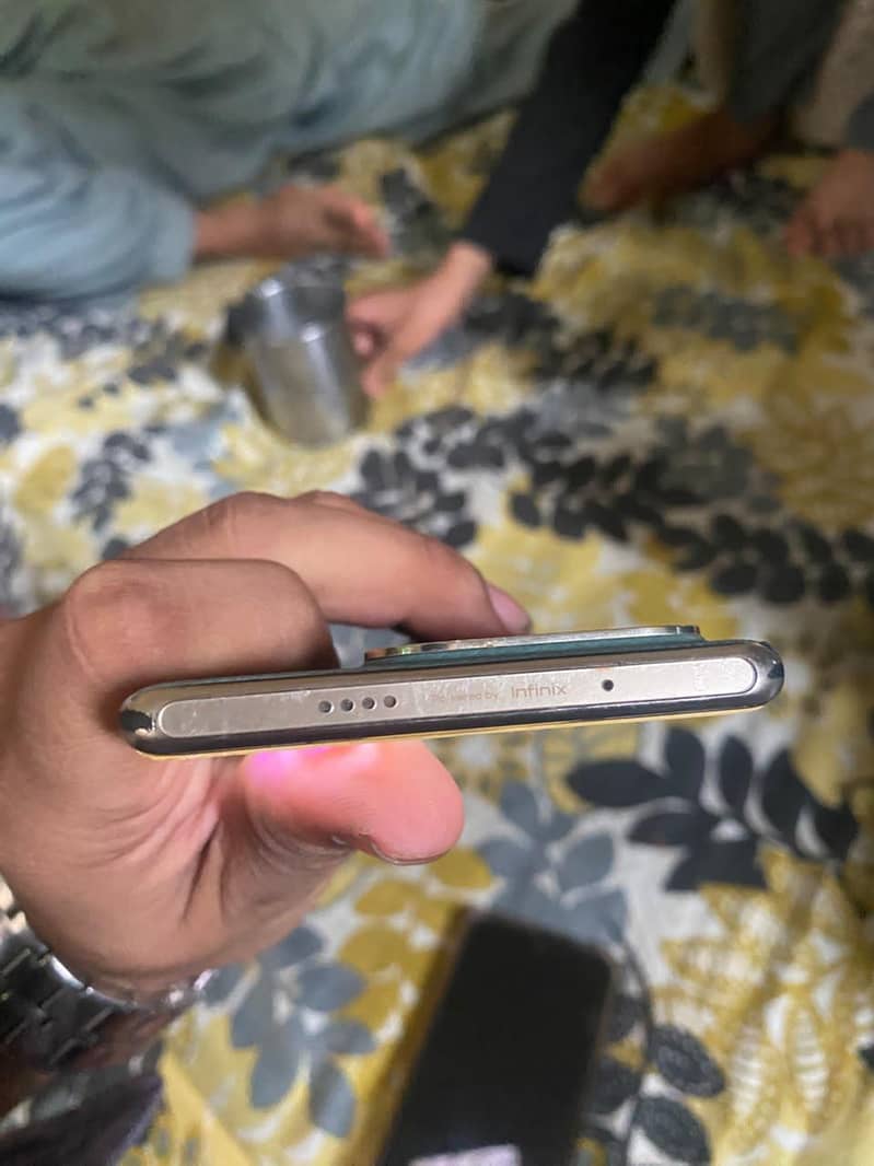 Infinix Zero 30 2