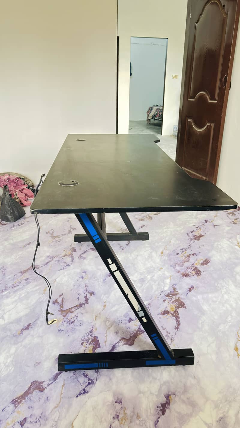 Gaming table 5ft 3
