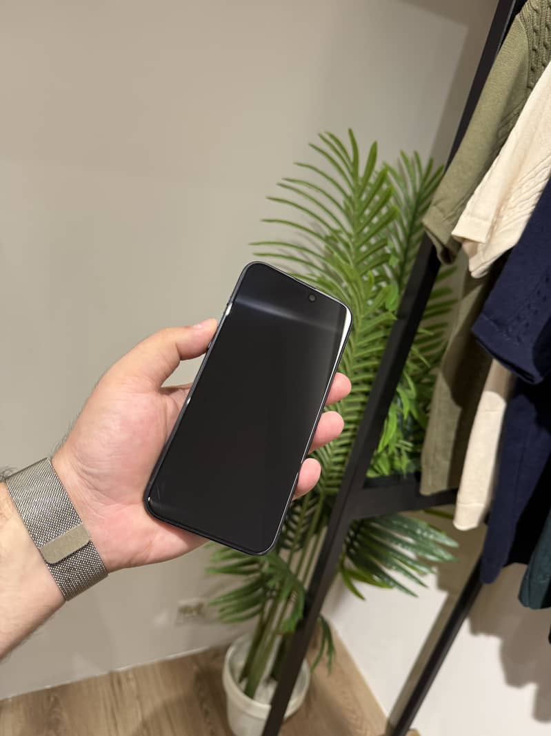 Apple iPhone 15 Pro Max 1