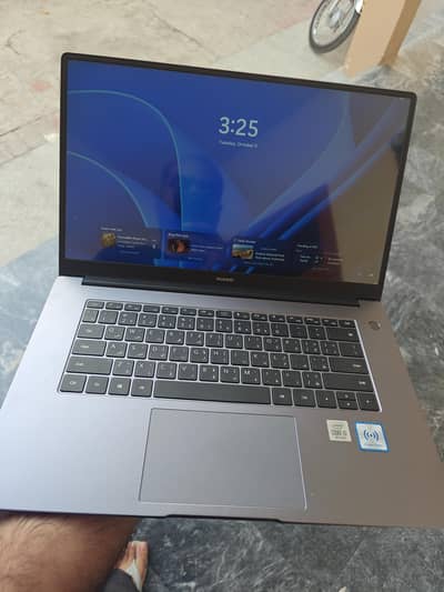 Huawei mate book D15 i5 10th gen