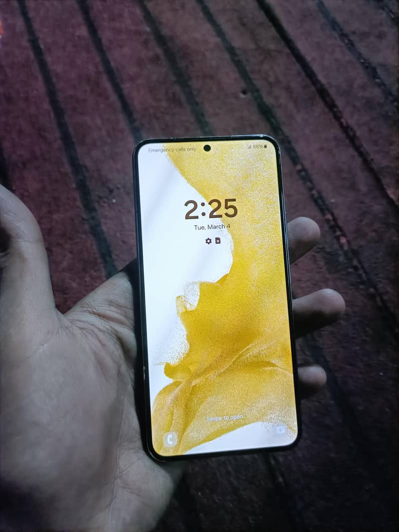 Samsung S22 1