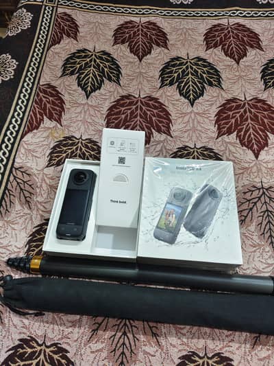 Insta360 X4 8K 360 Camera Complete Box + Extended Edition Selfie Stick