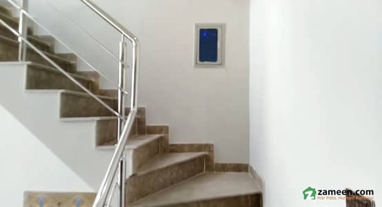 To rent You Can Find Spacious Upper Portion In Nawab Town