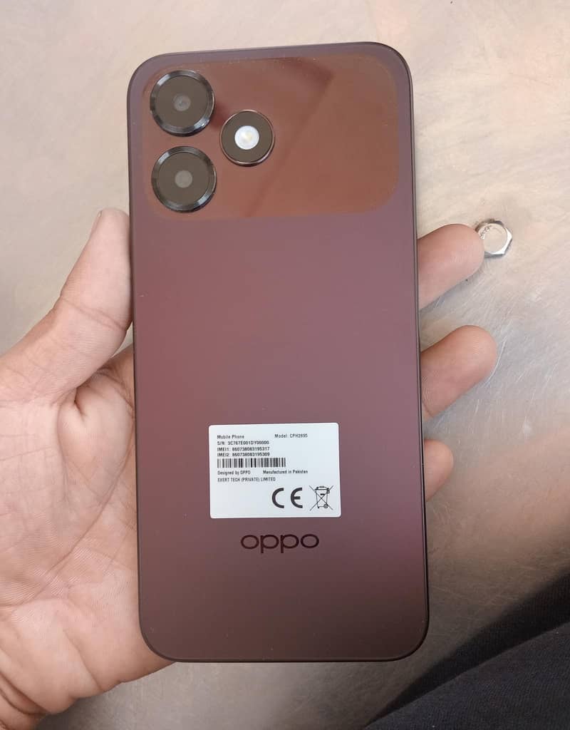 OPPO A6c 1