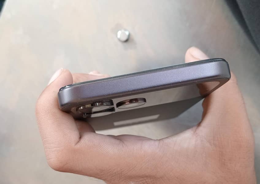 OPPO A6c 3