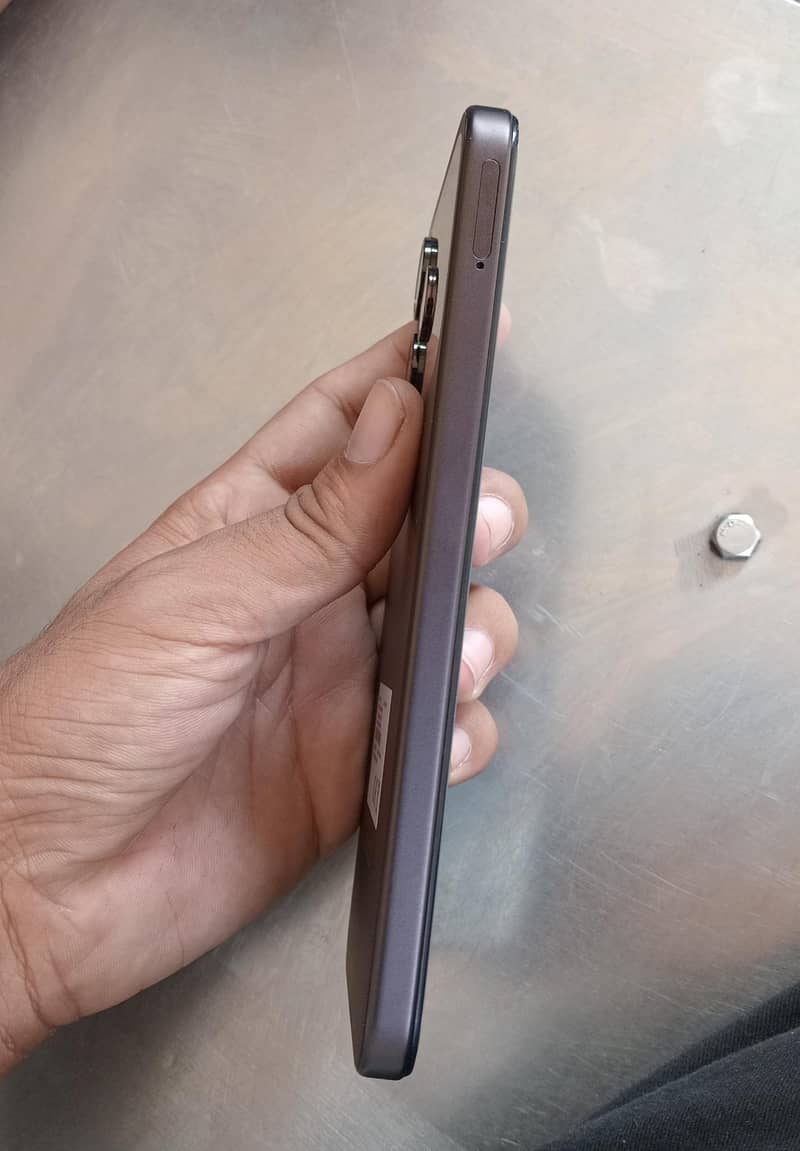 OPPO A6c 4