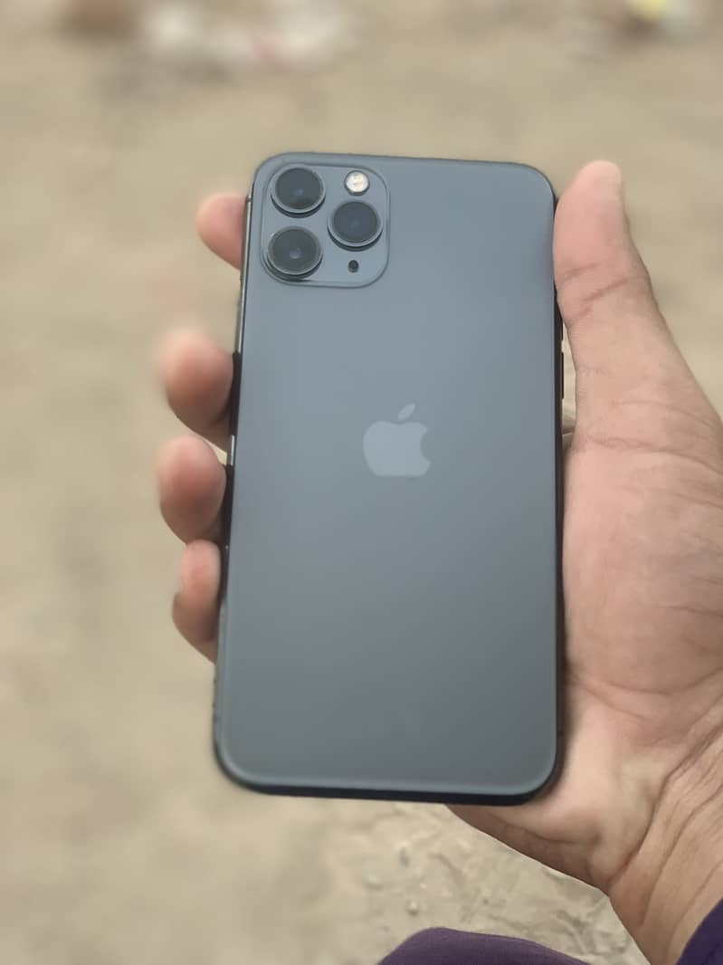 Apple iPhone 11 Pro 2