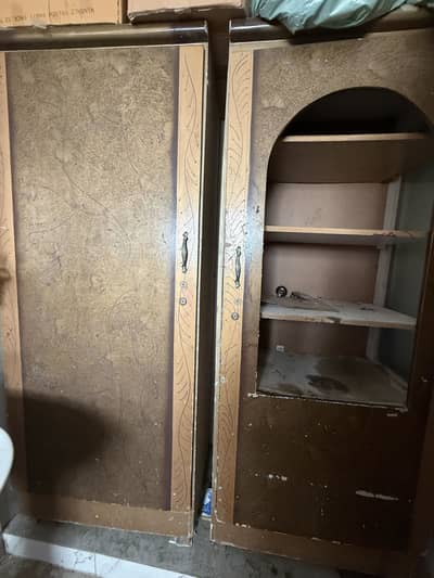 Single divider or wardrobe