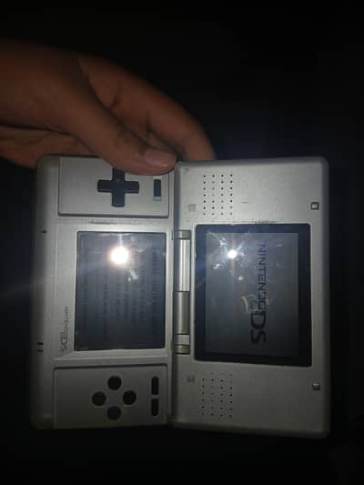 Nintendo ds path model no 001