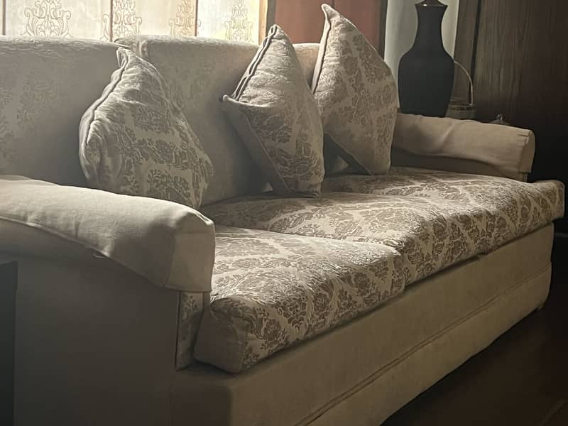 7 seater Sofa Set 0