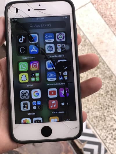 Apple iPhone 7