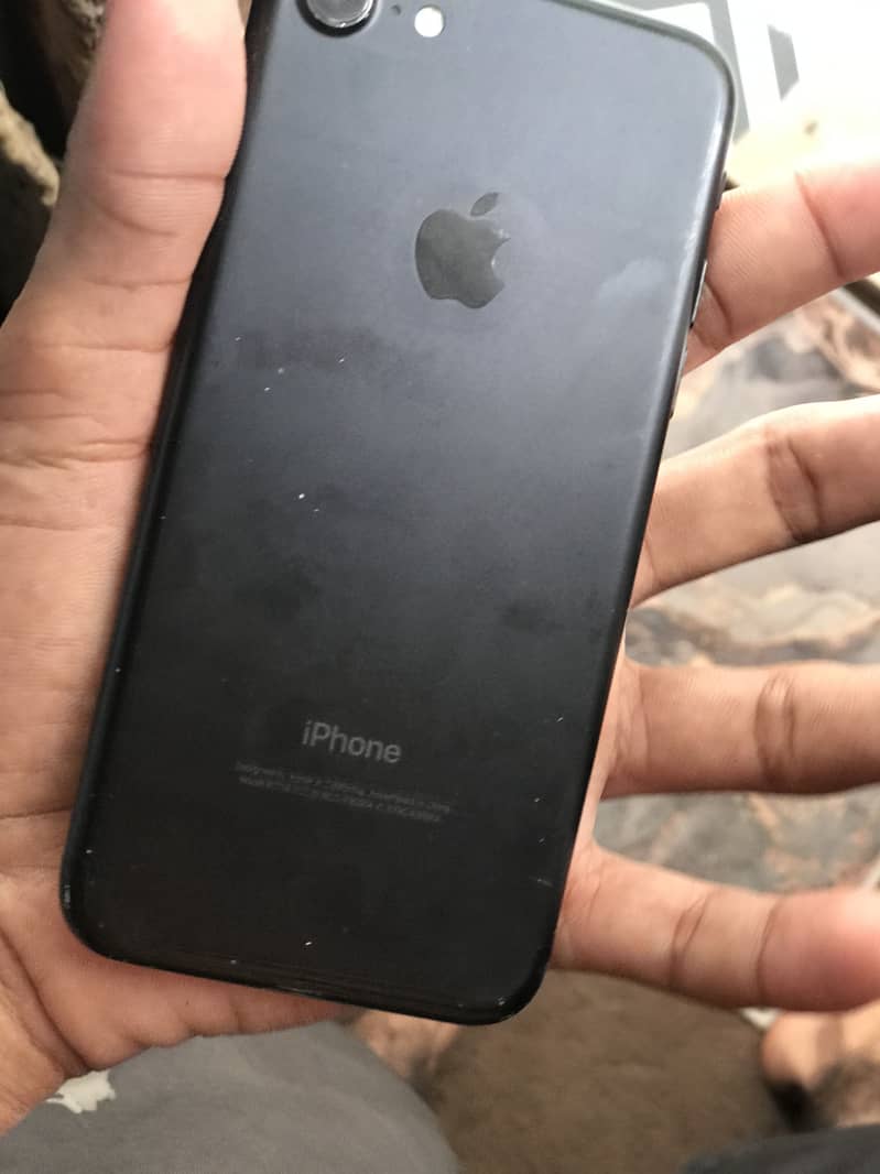 Apple iPhone 7 4