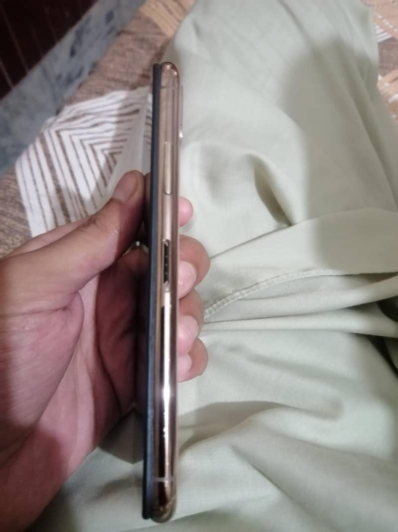 Apple iPhone XS 2