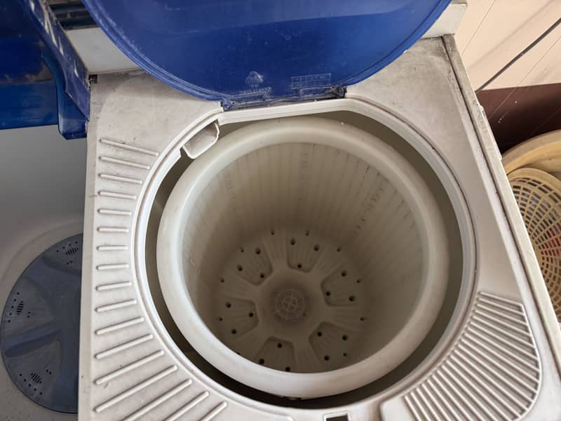 Dawlance washing machine 3