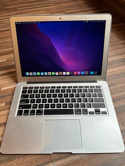 MacBook Air 13” (Early 2015) – Core i5, 8GB RAM – Monterey