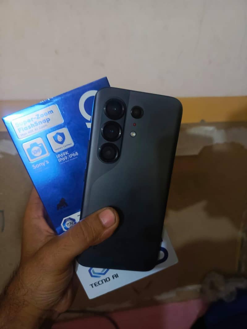 Tecno Camon 50 pro 0