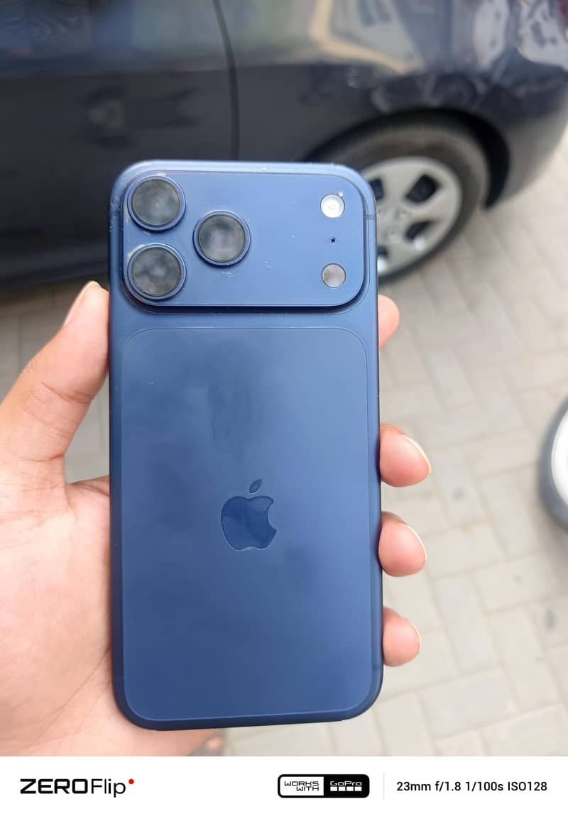 Apple iPhone 17 Pro Max 0