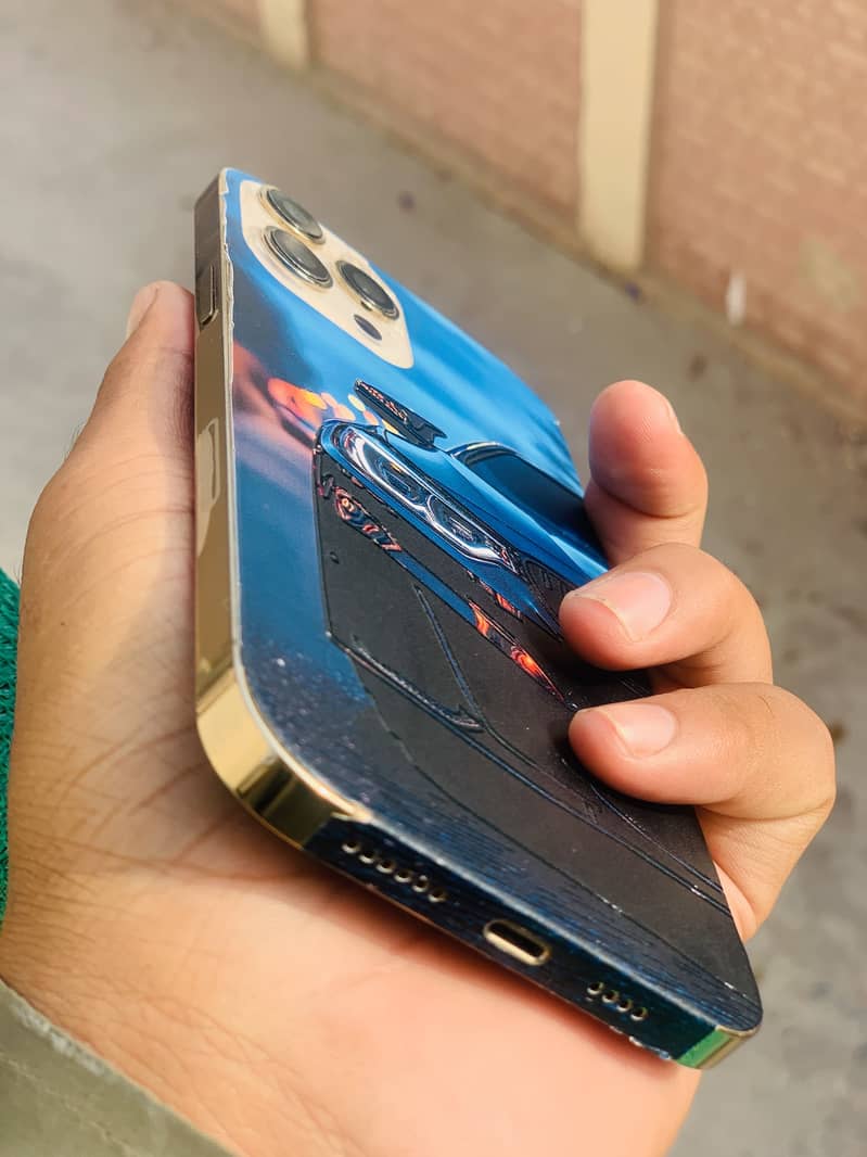 Apple iPhone 12 Pro Max 0