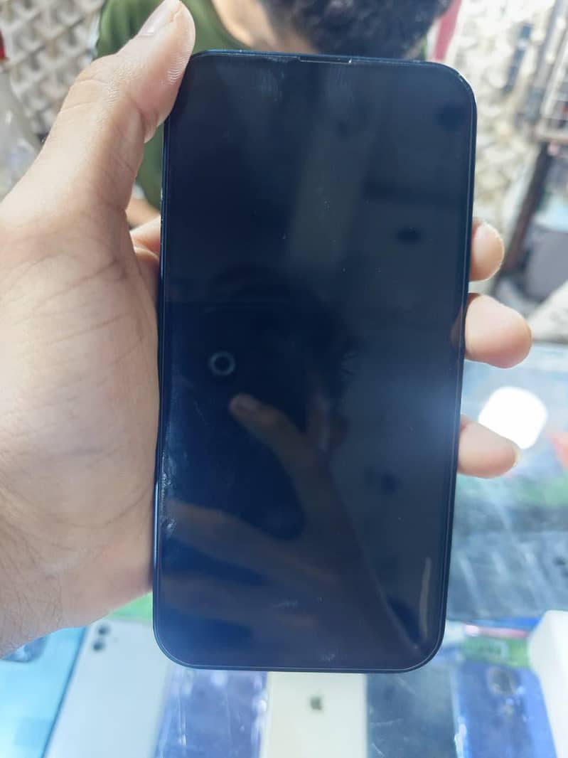 Apple iPhone 13 1