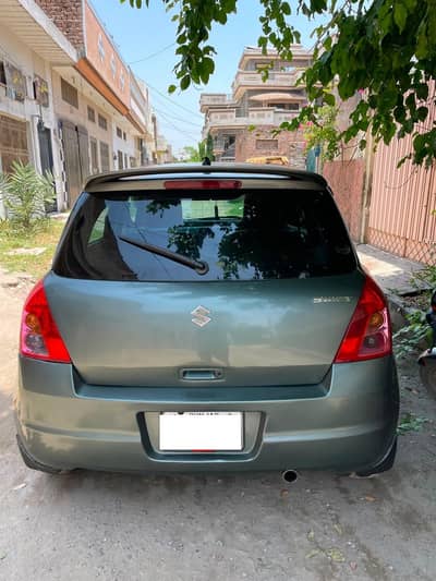 Suzuki Swift 2012