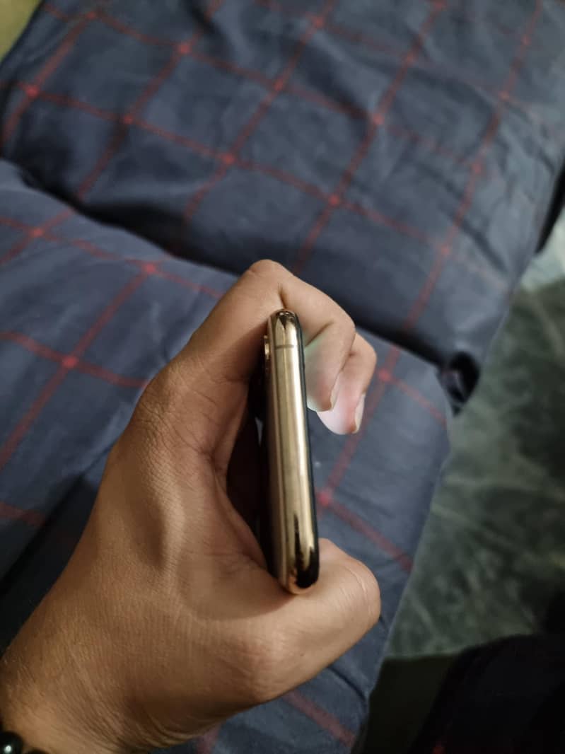 Apple iPhone XS 2