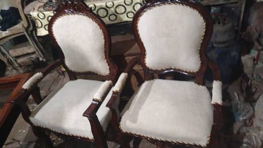 Chinyoti room chairs