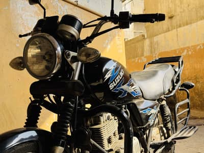 Suzuki GS 150
