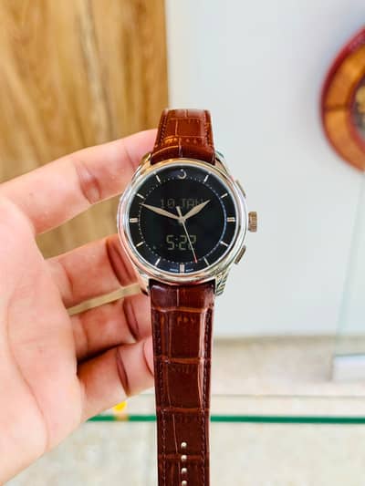 Royal Chrono Elegance Gold-Tone Luxury Watch – Black Dial with Brown