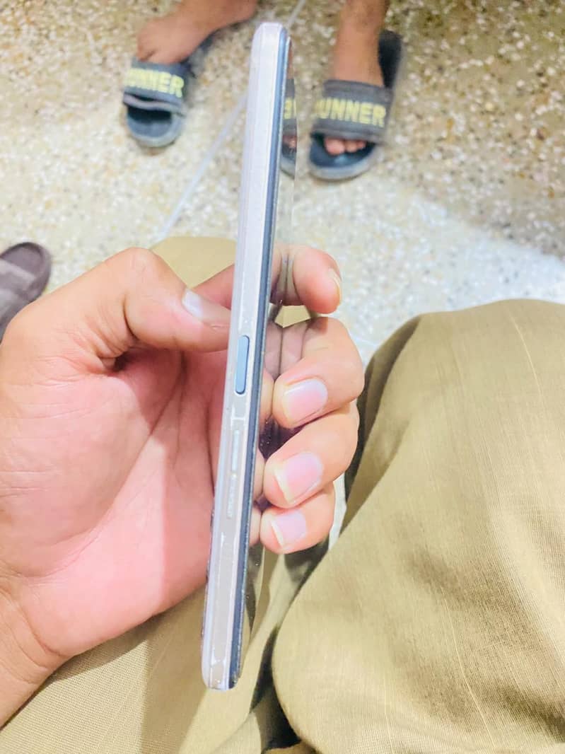 Tecno CAMON 18T 1