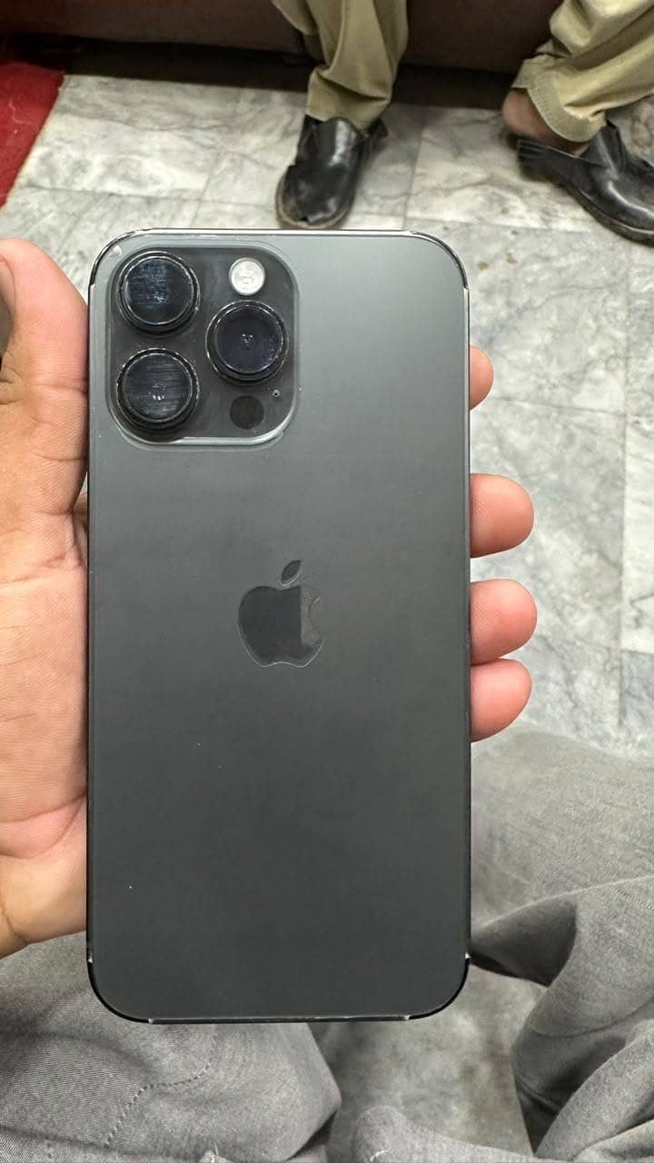 Apple iPhone 14 Pro Max 2
