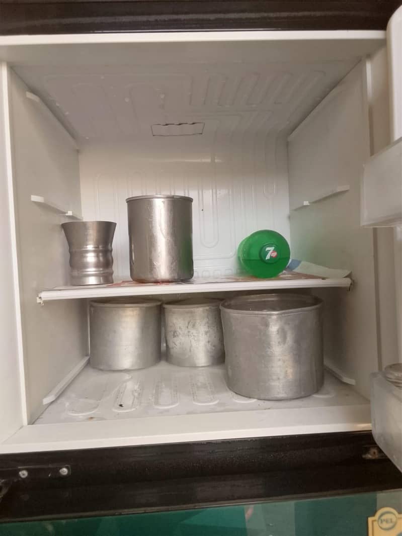 Pel Refrigerator 8