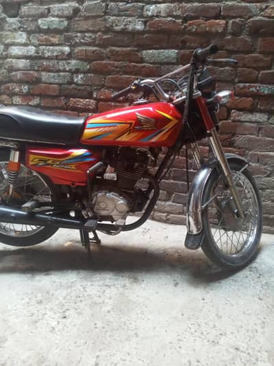 nice bike beautiful Honda 125 model 2013