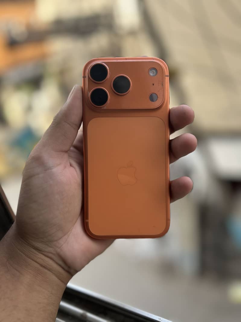 Apple iPhone 17 Pro 0